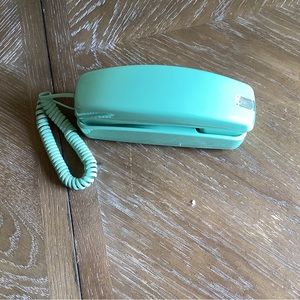 Mint / Seafoam Green Vintage Trimline Telephone